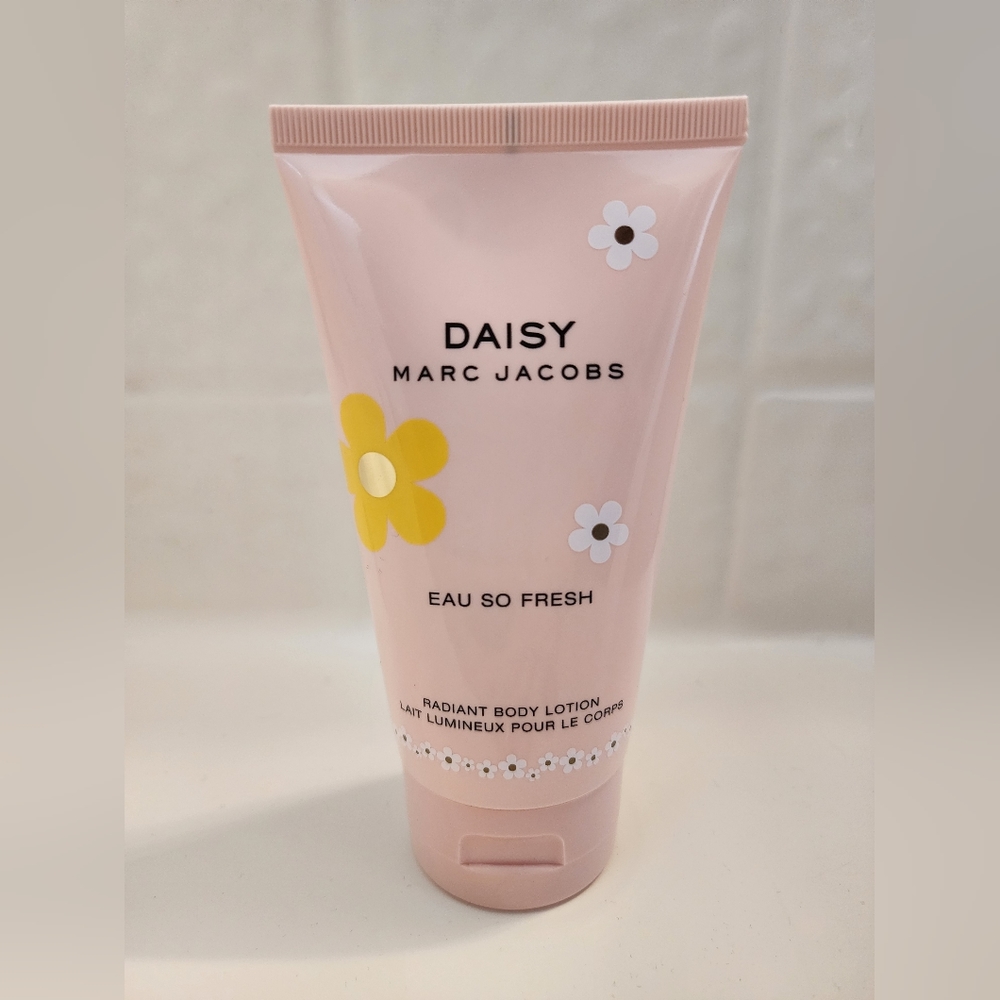 DAISY marc jacobs lotion